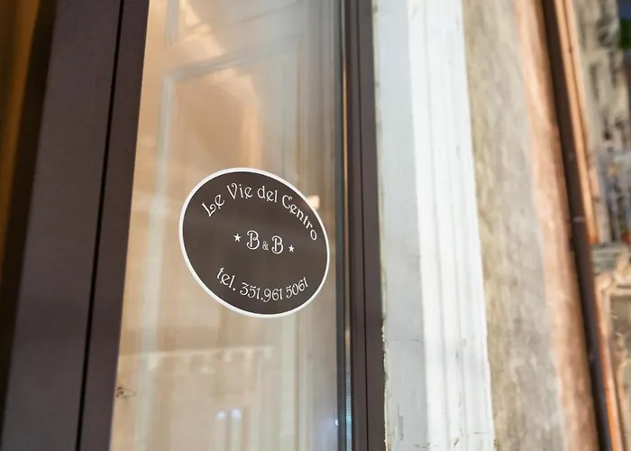 Nocleg ze śniadaniem Le Vie Del Centro 4*